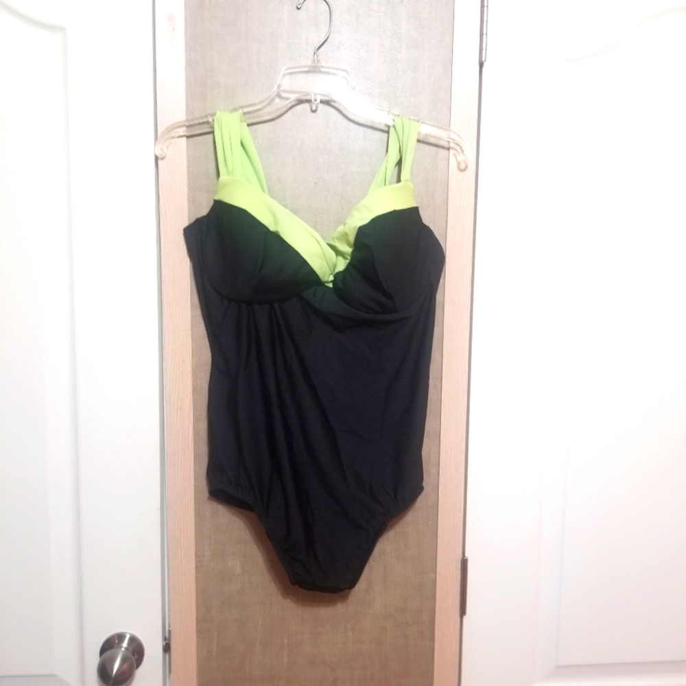 Size 20 Trimshape Black One-piece Swimsuit With Green Trim
